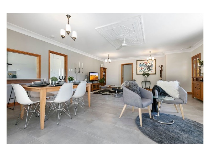 10 Bangalow Street, Highworth QLD 4560