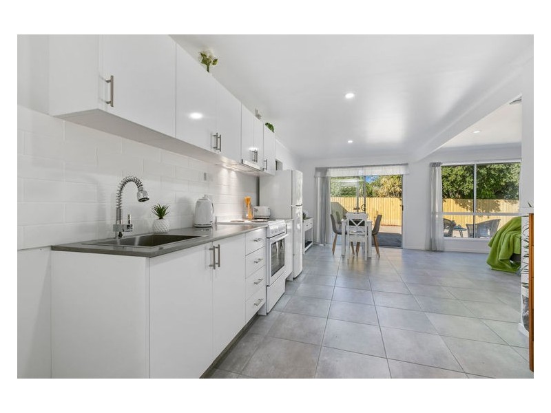 10 Bangalow Street, Highworth QLD 4560