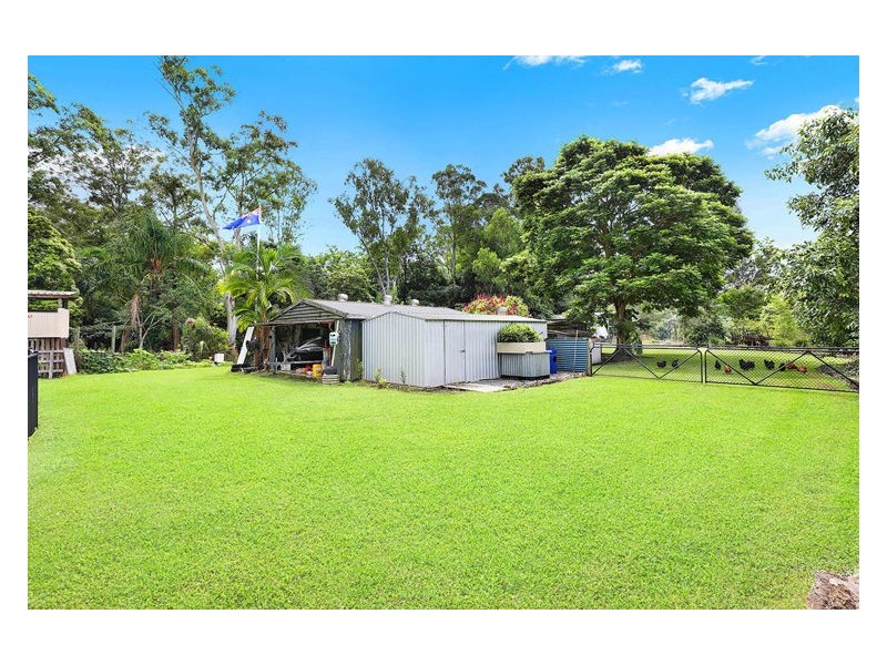 8 Carruthers Road, Woombye QLD 4559