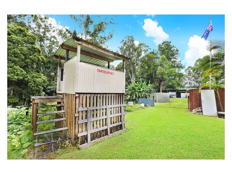 8 Carruthers Road, Woombye QLD 4559