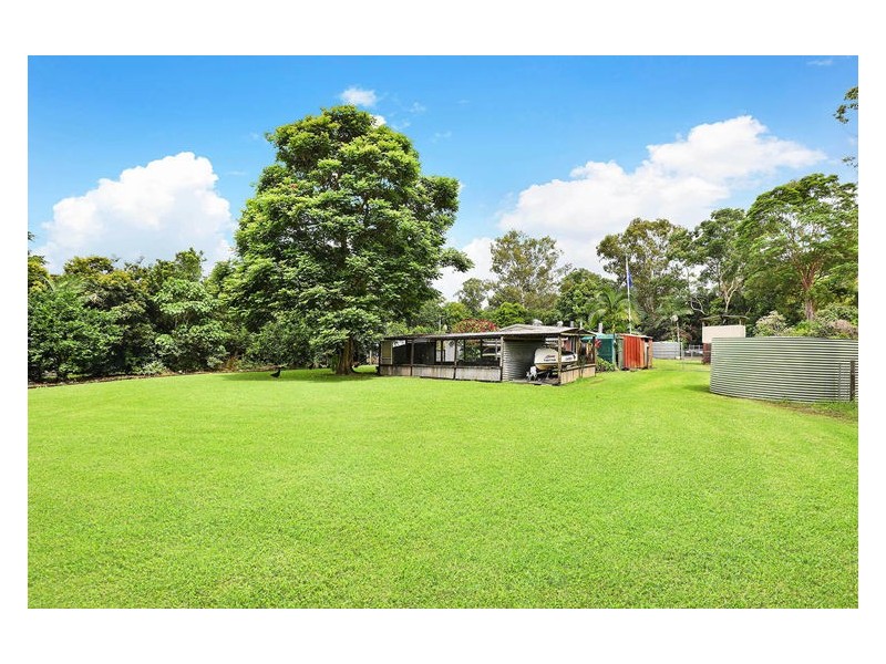8 Carruthers Road, Woombye QLD 4559