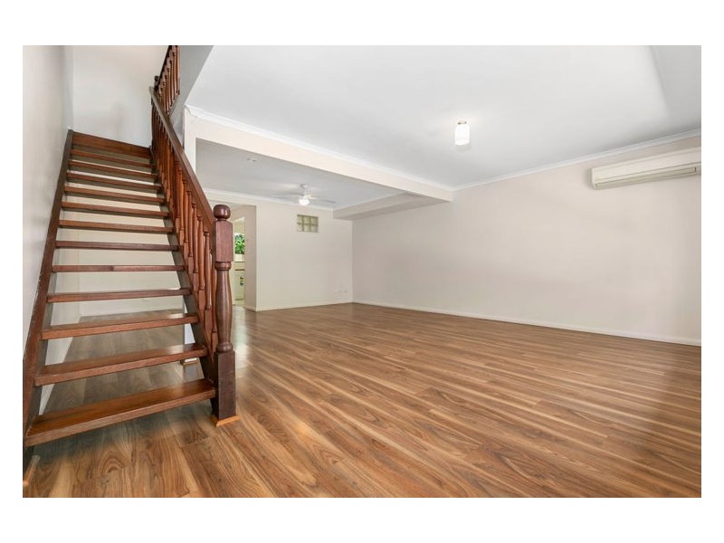 2/32 Lows Drive, Pacific Paradise QLD 4564