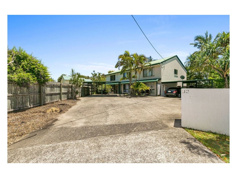 2/32 Lows Drive, Pacific Paradise QLD 4564
