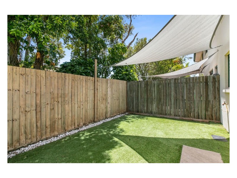 2/32 Lows Drive, Pacific Paradise QLD 4564