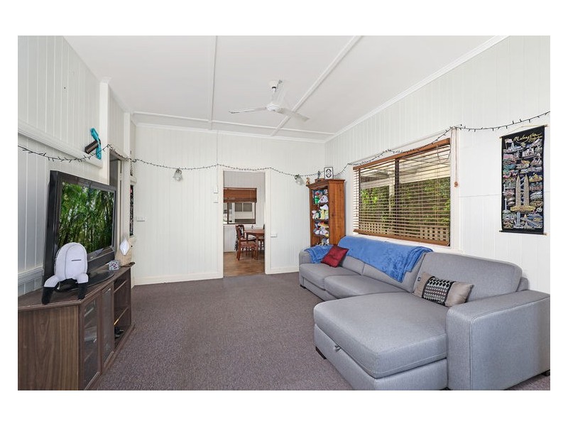 9 Vernon Street, Nambour QLD 4560