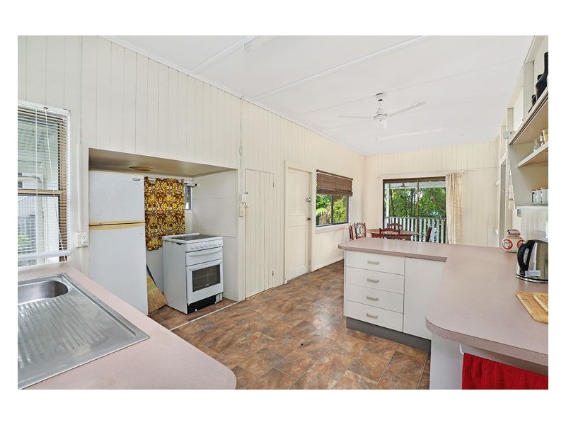 9 Vernon Street, Nambour QLD 4560