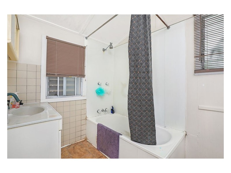 9 Vernon Street, Nambour QLD 4560