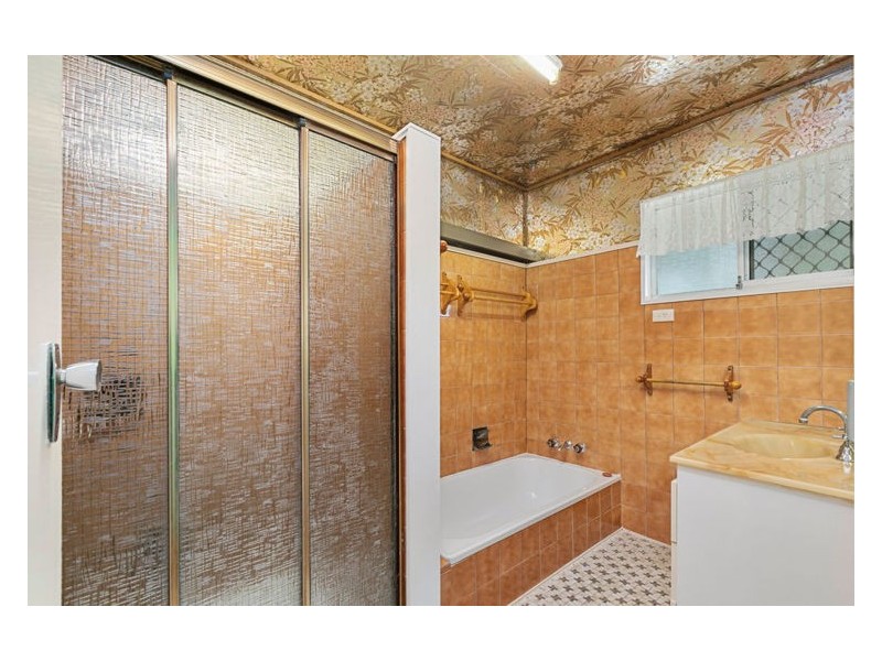 43 Kerrs Lane, Coes Creek QLD 4560