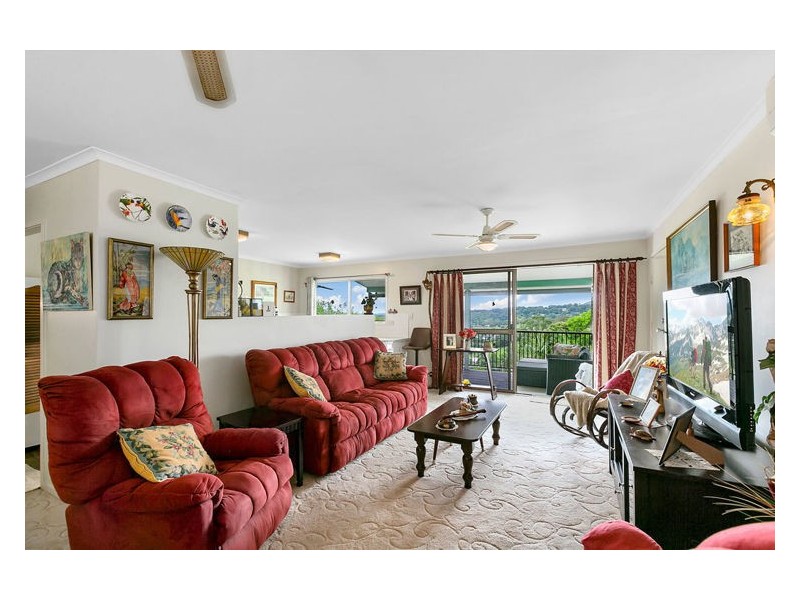 27 Raylee Avenue, Nambour QLD 4560