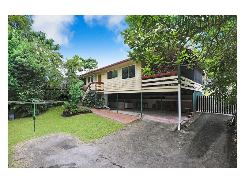 22 Tallangatta St, Nambour QLD 4560