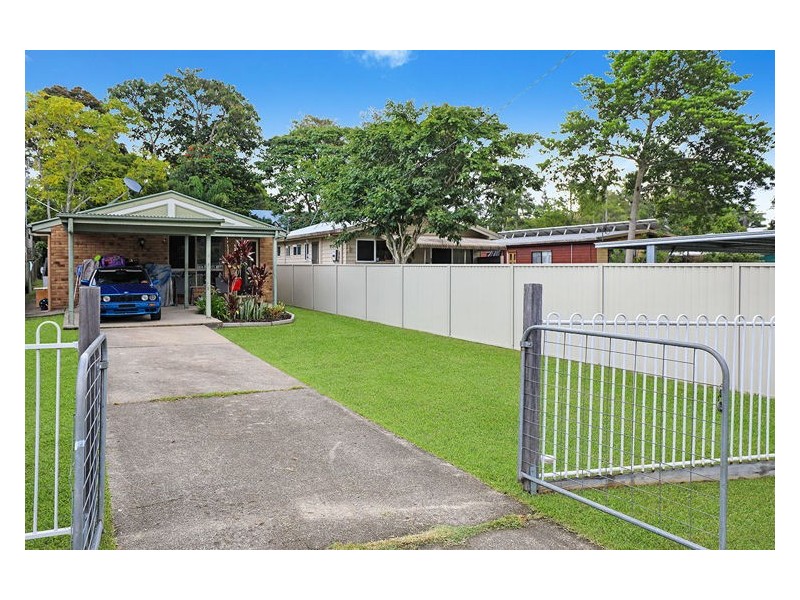 38 Jones Street, Mooloolah Valley QLD 4553