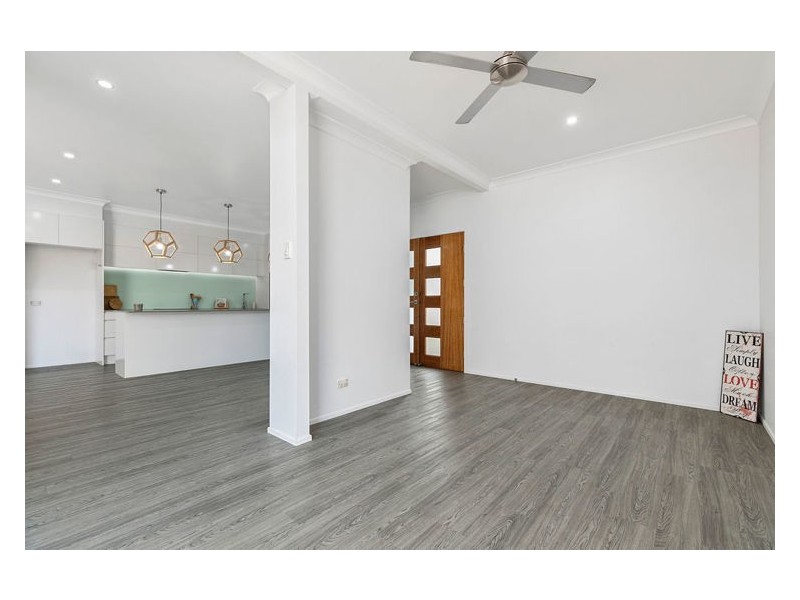 7 Birch Street, Caloundra West QLD 4551