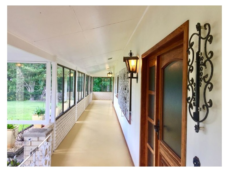 5 Angus Crescent, Kureelpa QLD 4560