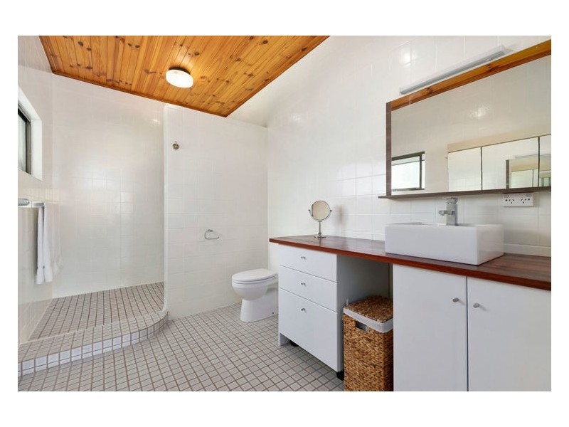 5 Angus Crescent, Kureelpa QLD 4560