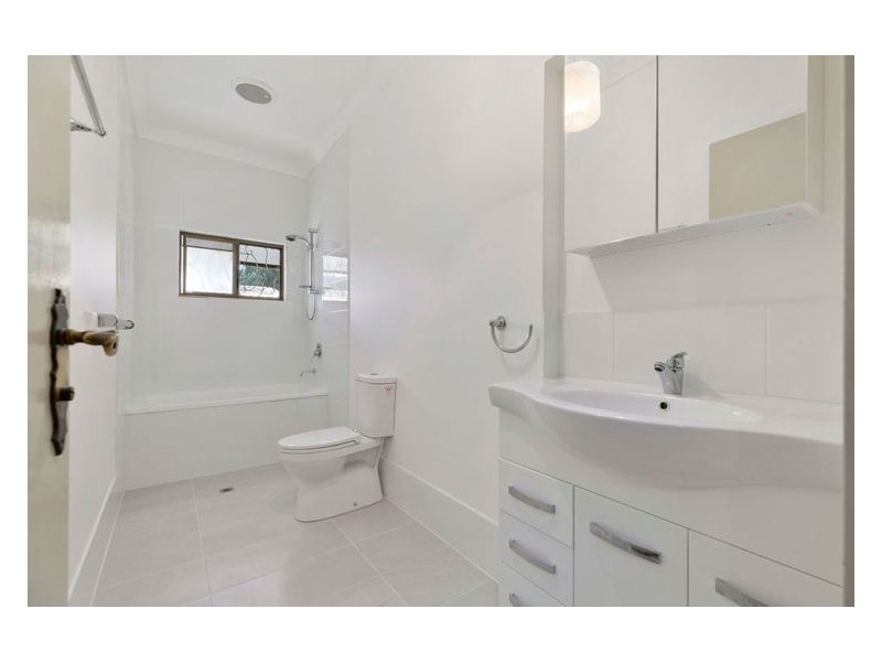 5 Angus Crescent, Kureelpa QLD 4560