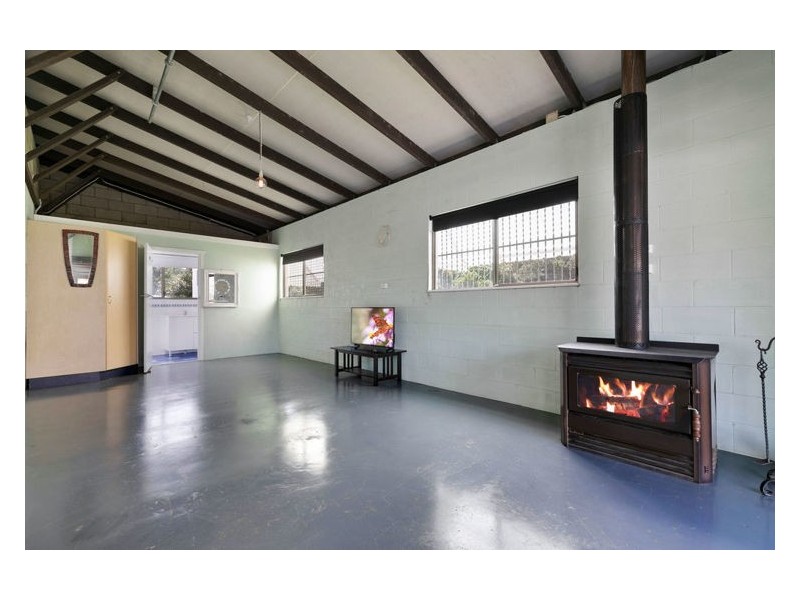 5 Angus Crescent, Kureelpa QLD 4560