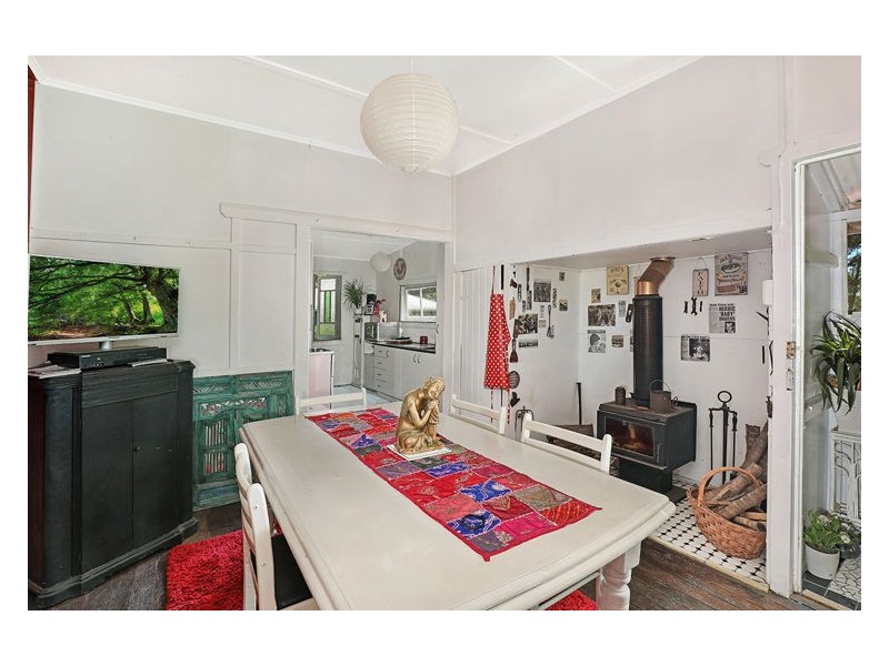 23 Petrie Creek Road, Nambour QLD 4560