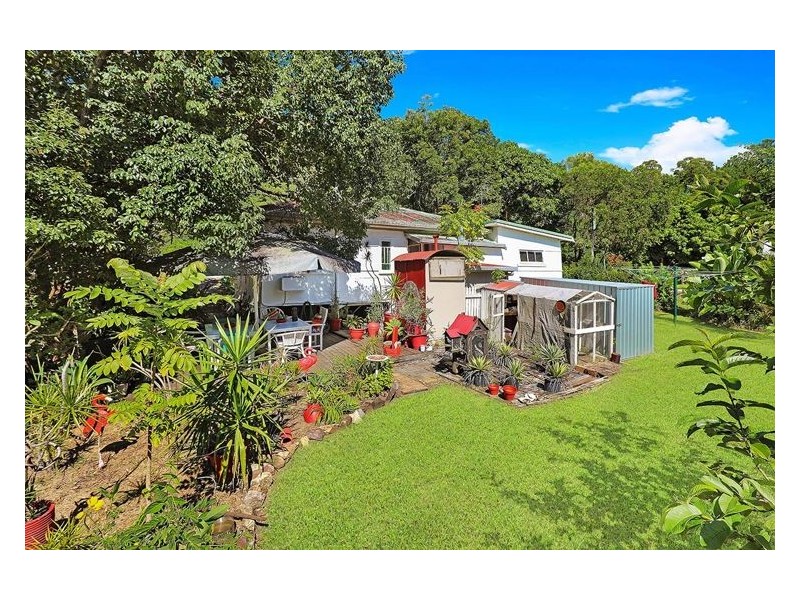 23 Petrie Creek Road, Nambour QLD 4560