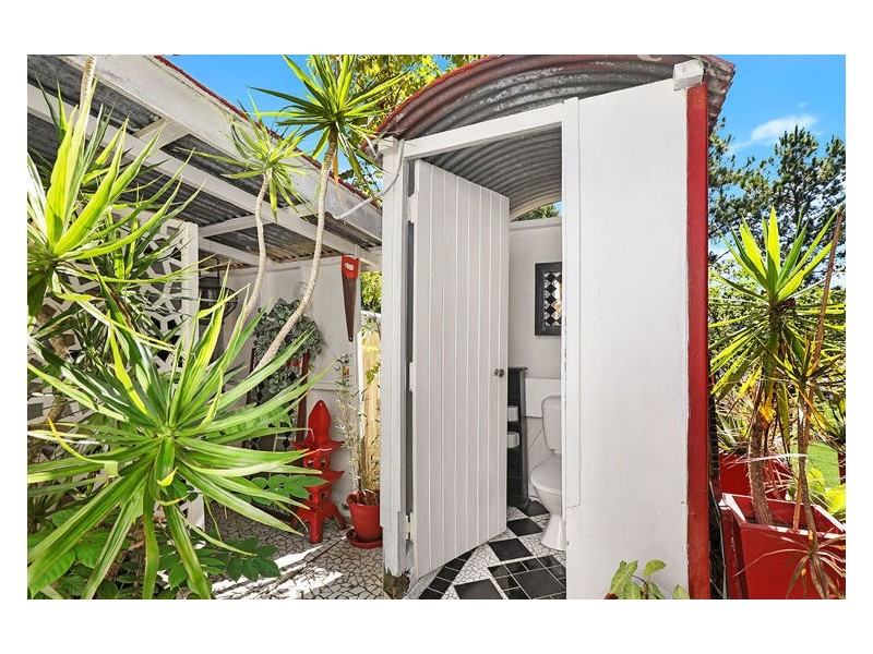 23 Petrie Creek Road, Nambour QLD 4560