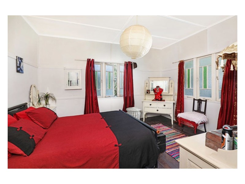 23 Petrie Creek Road, Nambour QLD 4560