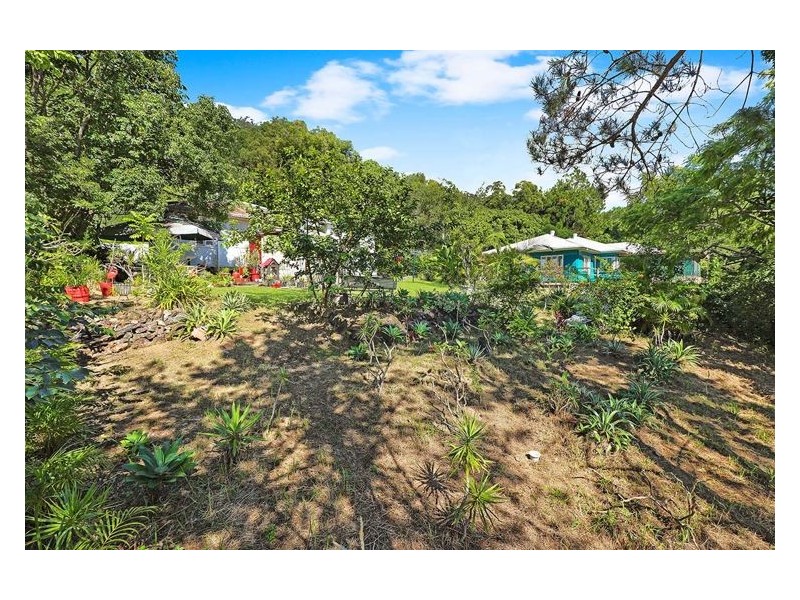 23 Petrie Creek Road, Nambour QLD 4560