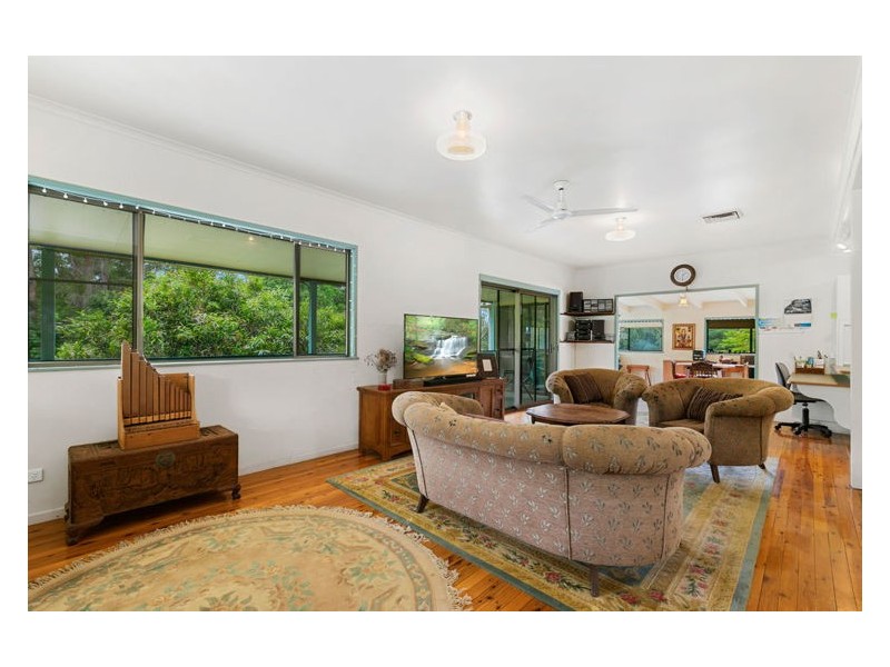 58 Hardings Road, Hunchy QLD 4555