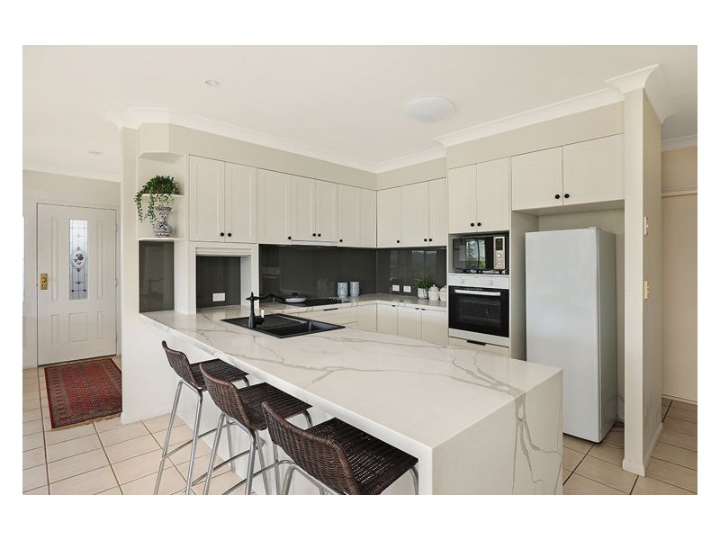 16 Albatross Ave, Nambour QLD 4560