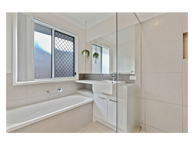 46 Tramline Rise, Burnside QLD 4560