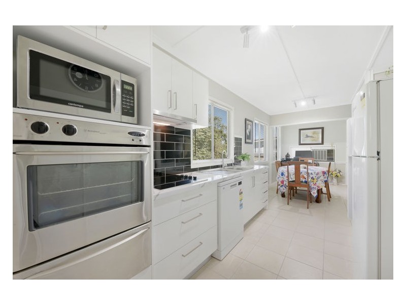 28 Girraween Drive, Nambour QLD 4560