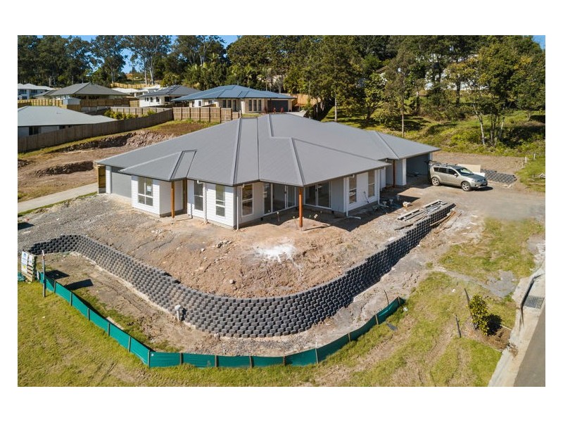 52 Altitude Dr, Burnside QLD 4560