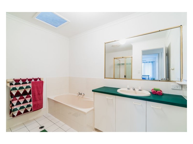 3/32 Lows Dr, Pacific Paradise QLD 4564