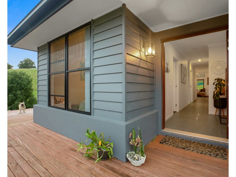 20 Observation Circuit, Nambour QLD 4560