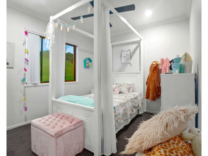 20 Observation Circuit, Nambour QLD 4560