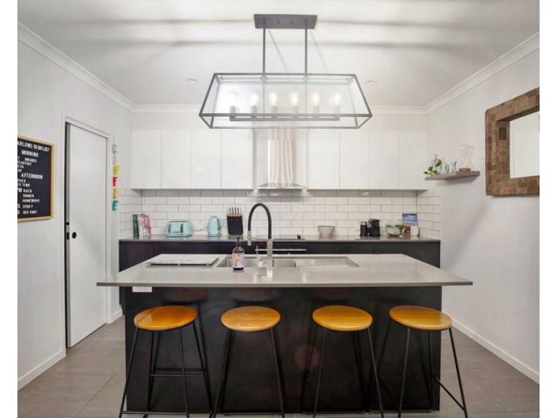 20 Observation Circuit, Nambour QLD 4560