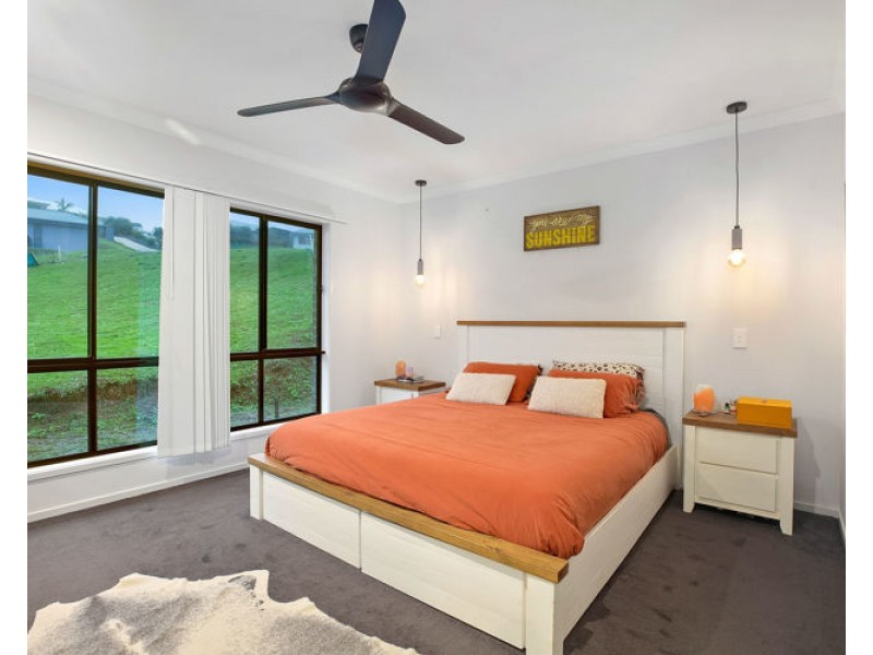 20 Observation Circuit, Nambour QLD 4560