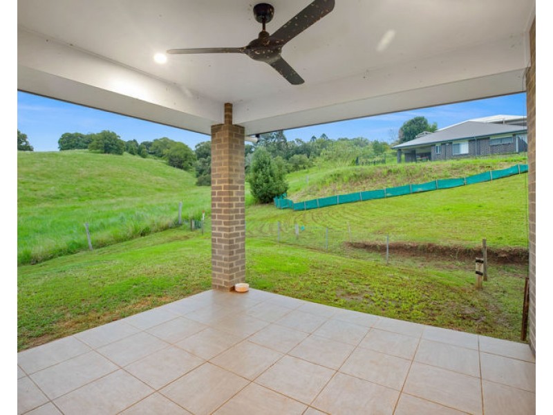 20 Observation Circuit, Nambour QLD 4560