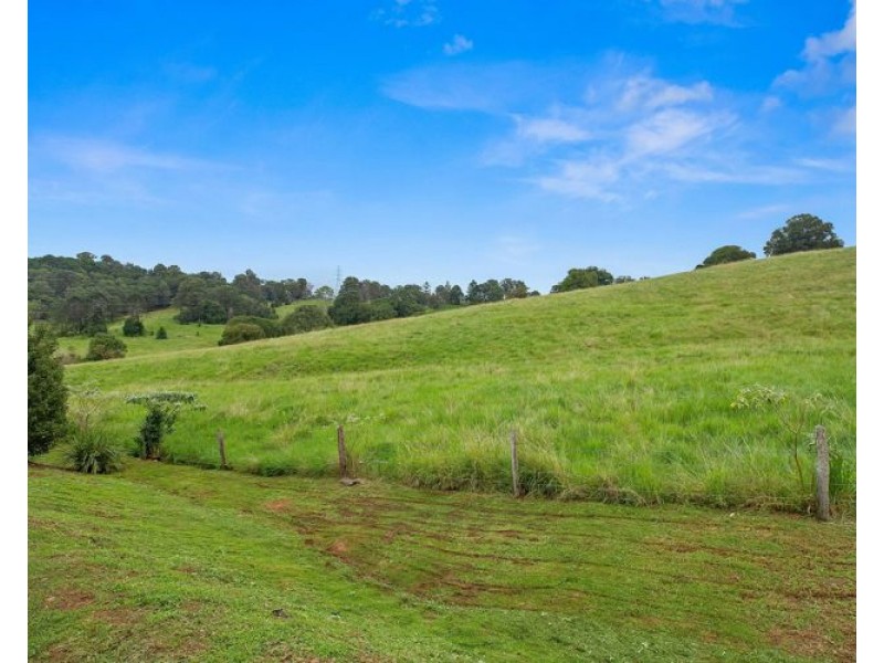 20 Observation Circuit, Nambour QLD 4560