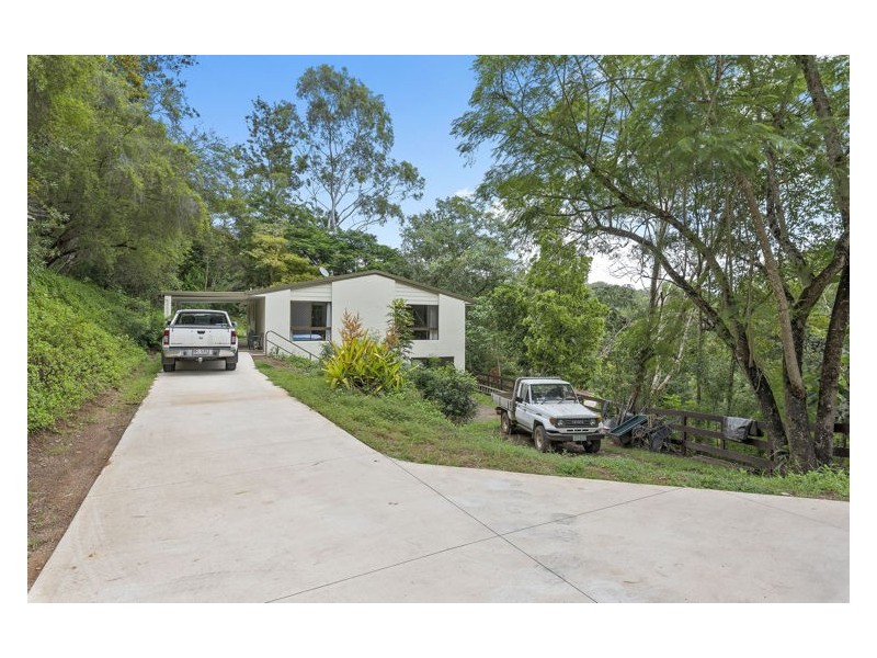 235 Panorama Drive, Rosemount QLD 4560