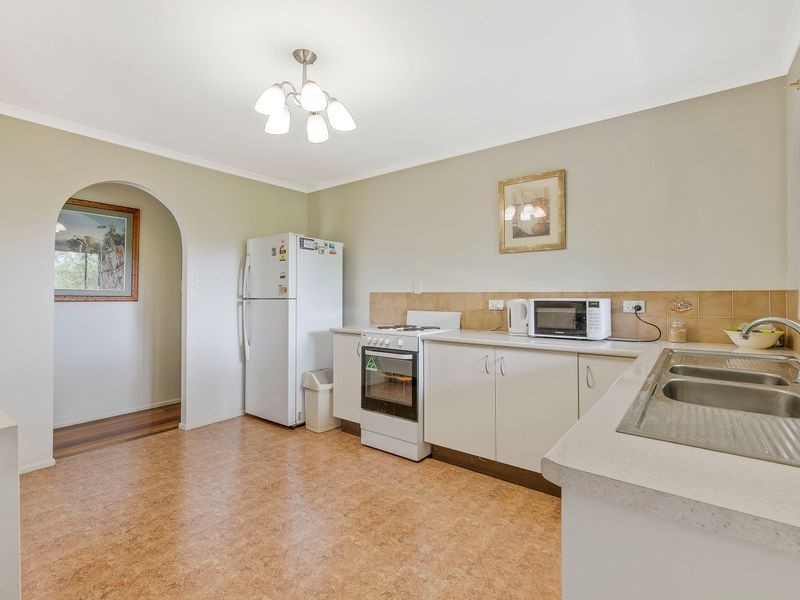 235 Panorama Drive, Rosemount QLD 4560