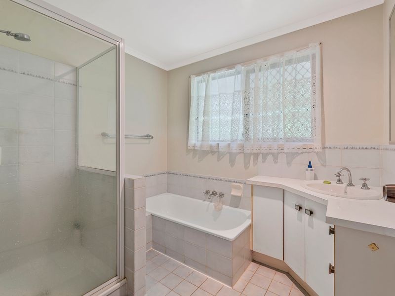 235 Panorama Drive, Rosemount QLD 4560