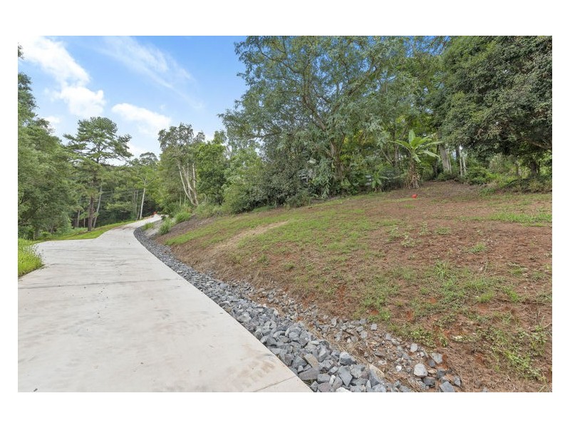 235 Panorama Drive, Rosemount QLD 4560