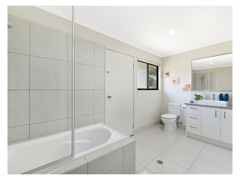 19-21 James Whalley Drive, Burnside QLD 4560