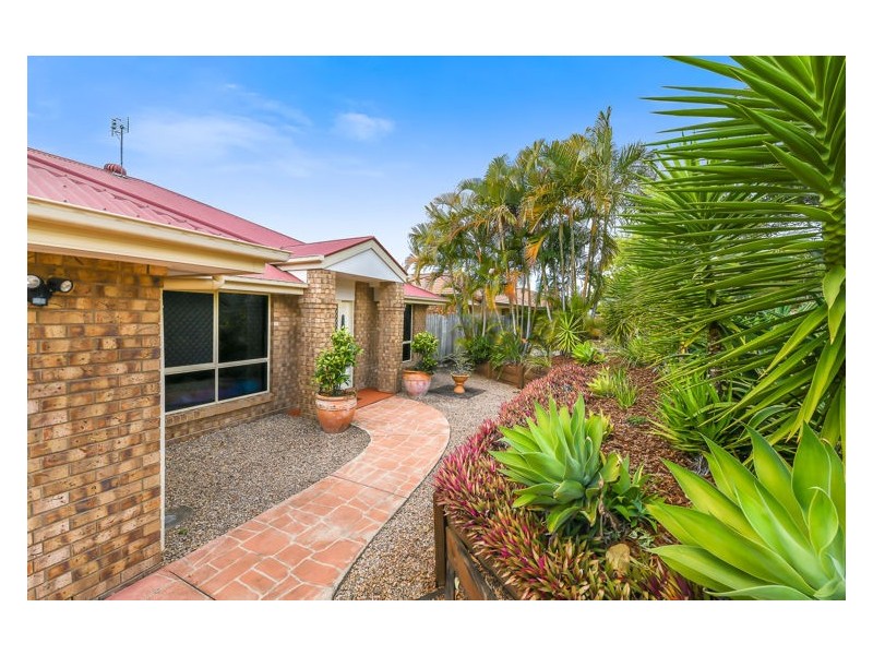 20 Robertson Dr, Burnside QLD 4560