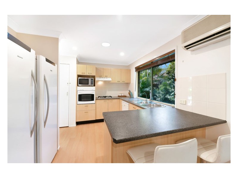 20 Robertson Dr, Burnside QLD 4560