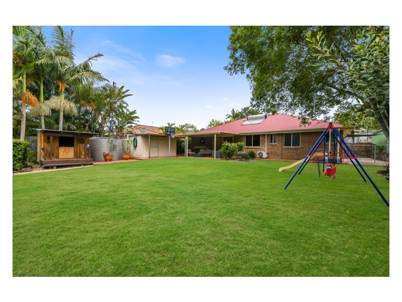 20 Robertson Dr, Burnside QLD 4560