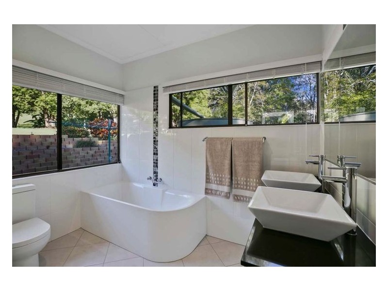 4 Eulinga Court, Ninderry QLD 4561