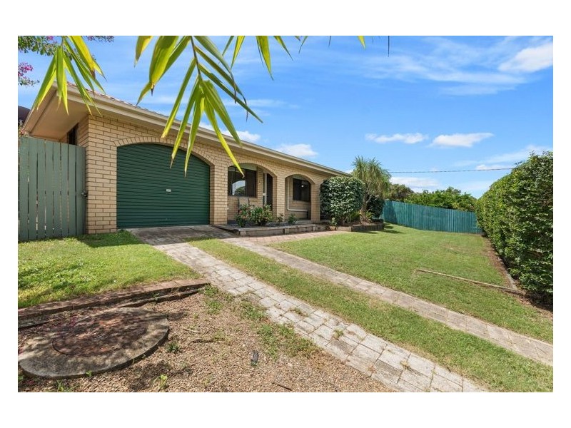 4 Cunningham Crescent, Nambour QLD 4560