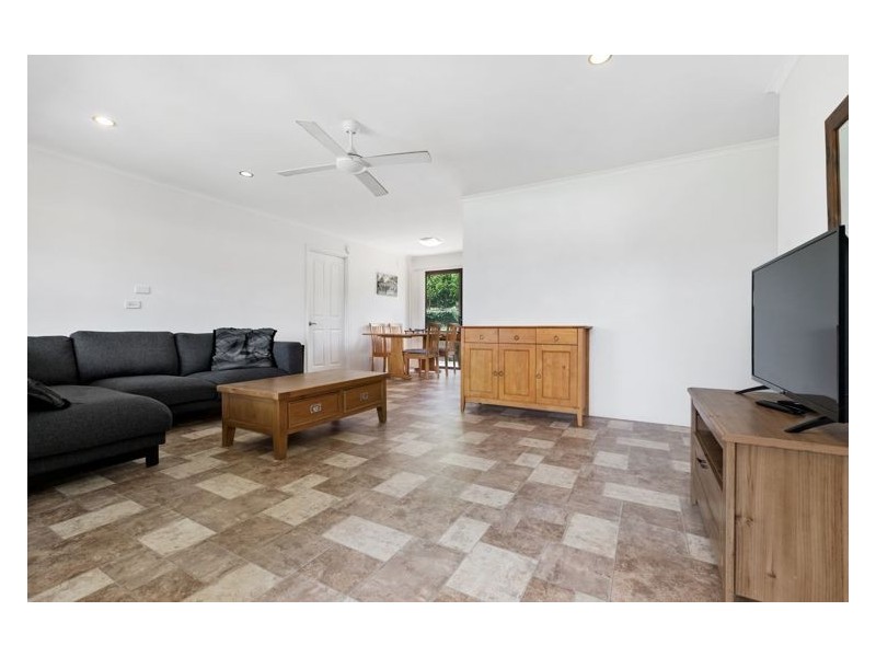 4 Cunningham Crescent, Nambour QLD 4560