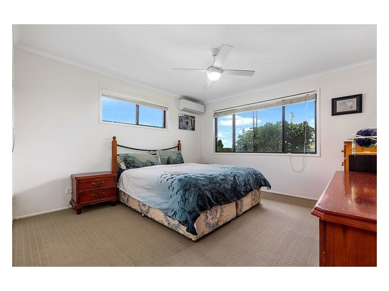 4 Cunningham Crescent, Nambour QLD 4560