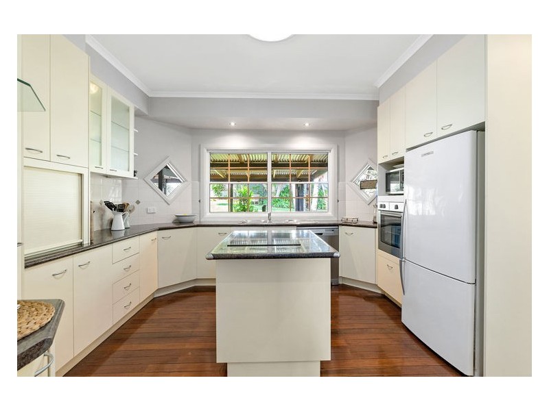 14 Laurel Avenue, Nambour QLD 4560